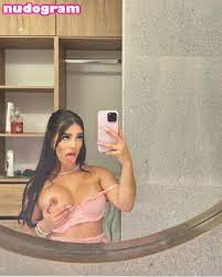 Valeng222  Valentina Gomez  valeng222_ Nude Leaks OnlyFans Photo 20 -  Nudogram v2.0