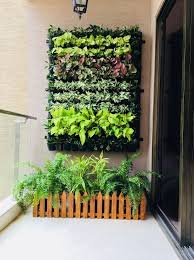 Vertical Garden With Picket Fence In 2020 Vertical Garden Plants Vertical Garden Vertical Garden Indoor