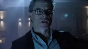 Blue Plaid Shirt worn by Vincent Serra (Guy Pearce) as seen in Memory movie  outfits