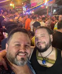 Can't wait to get out of the Windy City and get my Beef Dipped for the  first time in a few weeks! What are some must do and sees while in PV?! |