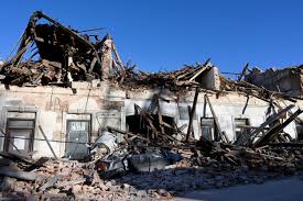 Croatian capital hit by its biggest quake in 140 years, according to pm, causing damage and injury. Hanixkbzdwmdrm