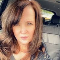 Nicole Mccourt's Instagram, Twitter & Facebook