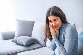 You can also apply a topical cream that has benzocaine as its main ingredient. 20 Signs Your Tooth Pain Is Signaling Something More Serious Eat This Not That