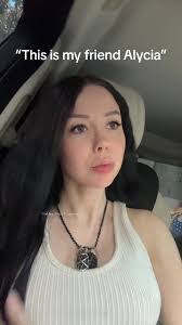 Alycia Carpenter's Instagram, Twitter & Facebook