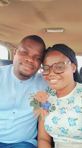 Fellas part of a successful marriage is learning how to diffuse the  argument n Change the subject because right or wrong u gone lose that  argument playa 😂😂😂