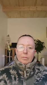 When you support local businesses they are in turn able to support fellow  businesses. Thank you to our business neighbour @physio_station for taking  part of our fun!