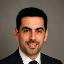 Let's explore 🧭 the key differences between Zone.js and zoneless change  detection. ---------------------------------------------------- Zone-based  change detection 🛠 Mechanism Angular uses Zone.js…