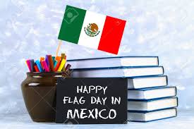 Descargar imagenes de bandera de mexico animada para whatsapp gratis y facebook. Feliz Dia De La Bandera De Mexico Libros Con La Bandera De Mexico Fotos Retratos Imagenes Y Fotografia De Archivo Libres De Derecho Image 95775843