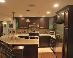 Modern And Traditional Kitchen Island Ideas You Should See Traditional Kitchen Island Kitchen Layouts With Island Traditional Kitchen