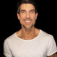 Andrew Rabe's Instagram, Twitter & Facebook