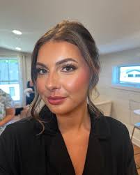 ABBY DECKER TRAVELING HMUA