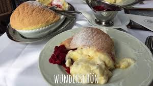 Some recipes for salzburger nockerl have you make a fruit compote, then bake the meringue in a baking dish, and serve the fruit compote or sauce on a plate with some of the meringue. Salzburger Nockerl Fast Die Besten Youtube