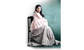 María clara, whose full name is maría clara de los santos, is the mestiza heroine in noli me tángere, a novel by josé rizal, the national he. Culture The Role Of Maria Clara In Pre Colonial History Vs Modern Filipina Steemkr