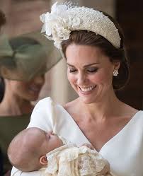 Pin By Debbie Day On Lovely Hats Prince William And Kate Duchess Kate Princess Kate