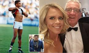 Welcome to the nicky winmar here i stand hall of fame. Afl Presenter Mike Sheahan Quits Podcast After Nicky Winmar Vowed To Take Legal Action Against Him Daily Mail Online