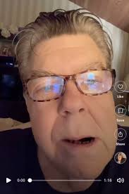 Happy New Years from George Wendt 🍾🎉