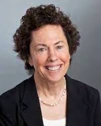 Eva Hanks's Instagram, Twitter & Facebook