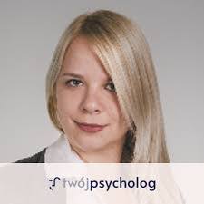 Anna Siwik's Instagram, Twitter & Facebook