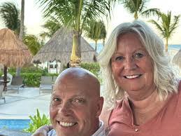 Brenda Liles's Instagram, Twitter & Facebook