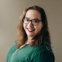 Tracie Wolfe's Instagram, Twitter & Facebook