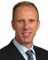 Jeffrey Bevington's Instagram, Twitter & Facebook