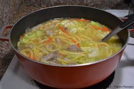 Lomi Noodle Soup Magluto Com Filipino Dishes Recipes Philippine Cuisine Filipino Dishes Food Dishes