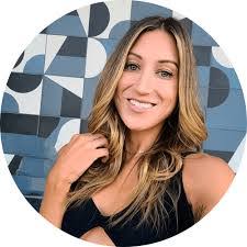 Jenna Cook's Instagram, Twitter & Facebook