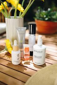 6 Best Natural Face Sunscreens For Every Skin Type The Healthy Maven