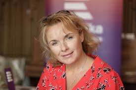 Herečka Barbora Munzarová bude...