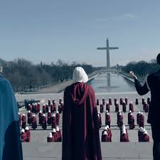 Элизабет мосс, ивонн страховски, джозеф файнс и др. The Handmaid S Tale Season 3 Episode 6 June Goes To Washington In Household Vox