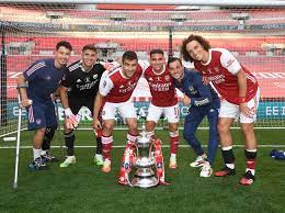 Emiliano martínez, latest news & rumours, player profile, detailed statistics, career details and transfer information for the aston villa fc player, powered by goal.com. Emiliano Martinez Details Arsenal Team Meeting Which Inspired Fa Cup Win Mirror Online