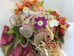 Ristorante Perbellini On Instagram Qualche Volta Richiedono Un Piatto Di Insalata Mista Ristoranteperbellini Insalata Mista Vegetables 10 Things Radish