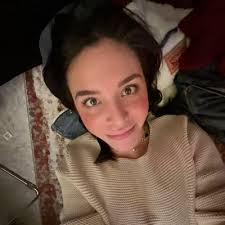 Melody Rich (@melodyrichh)