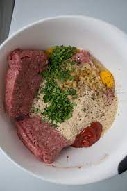 For individual servings that bake quickly, mound the meat mixture into greased muffin tins how long to cook a 2 pound meatloaf at 325 degrees : How Long To Cook A 2 Pound Meatloaf At 325 Degrees 2 Lb Meatloaf At 325 Meatloaf With Roasted Tomatoes Of
