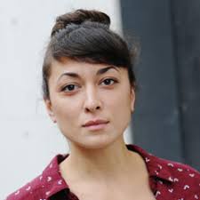 Ana Purwa direkt buchen bei der Agentur Sprecherdatei