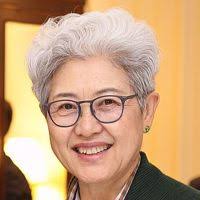 مایکل برچر نویسنده کتاب بحران در سیاست جهان 1