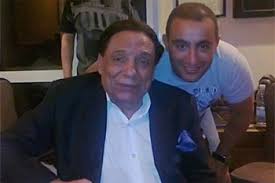 ويروي المؤلف عصام يوسف قصة رجل أعمال يدخل عالم مافيا تجارة الأعضاء. Ø£Ø­Ù…Ø¯ Ø§Ù„Ø³Ù‚Ø§ Ø£Ø¬Ø¯Ø¹ Ø¶ÙŠÙ Ø´Ø±Ù Ø¨Ù€14 Ø¹Ù…Ù„Ø§ ÙÙ†ÙŠØ§ ØªØ¹Ø±Ù Ø¹Ù„ÙŠÙ‡Ù…