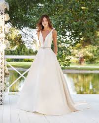 Kollektion Aire Royale 2020 Archivos Aire Barcelona Vestidos De Novia O Fiesta Para Estar Pe In 2020 Ballkleid Hochzeit Kleid Hochzeit Pinkfarbene Hochzeitskleider