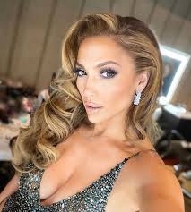 Glam Waves On Jlo By Chris Appleton Jennifer Lopez Hair Jlo Hair Hair Styles