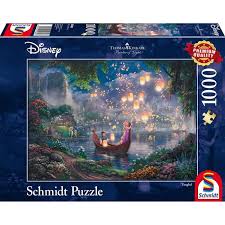 This is a bold 1500 piece puzzle, in a stained glass style, of the most famous disney villains featuring maleficent, ursula and the evil queen in snow. Puzzle Adulte 1500 Pieces Disney Cdiscount