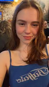 Hi, I'm Curtis. I'm a first year student at Uom and I'm currently looking  for a group for next year housing or a room that I could move into. Message  me if