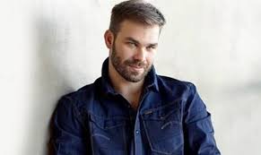 Γιώργος σαμπάνης & πανος κατσιμίχας. Giwrgos Sampanhs Eimai Gennhmenos Na Eimai Monos Moy Photos Gossip Tv Gr