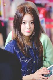 Pin By Austin On Fromis 9 Girl Korean Girl Groups Actresses
