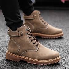 Retrouvez les meilleures chaussures hiver pour homme sur glisshop.com et faites l'achat des chaussures que vous préférez, c'est simple ! Chaussure Homme Hiver 2019 0b70a9