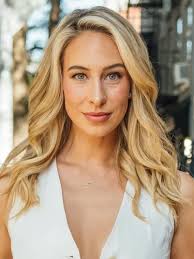 Ashley Dyer's Instagram, Twitter & Facebook