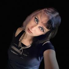 Fiction books with great plot and dialogue, no fantasy