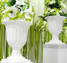 Harga yang kami tawarkan dari warna dekorasi pelaminan modern berbeda dari toko furniture jepara atau mebel jepara pada lainnya dikarenakan anda memesan secara langsung dari pengerajinnya sehingga anda. Pernikahan Romantis Bunga Pot Untuk Kolom Roman Pot Bunga Plastik Untuk Dekorasi Pernikahan Jalan Pernikahan Memimpin 10 Pcs Lot For Wedding Decorations For Weddingswedding Columns Aliexpress