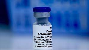 El informe del ministerio de defensa se enfoca en los voluntarios que ya tienen 42 días de haber recibido esta vacuna experimental. China E India Produciran Vacuna Rusa Contra La Covid 19