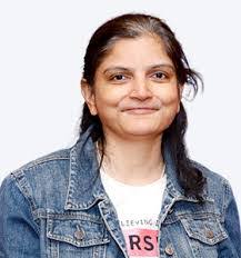 Anjum Mulla's Instagram, Twitter & Facebook