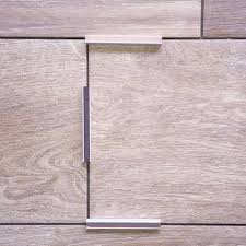 Der besondere reiz der fliesen in holzoptik indie sky liegt in der mischung aus rustikalem charakter und modern urbanem chic. Fugenfarbe Fur Holzoptik Fliesen Augenfarbe Sand